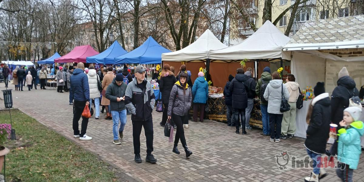 Праздник Дожинки собрал тысячи гостей и жителей города